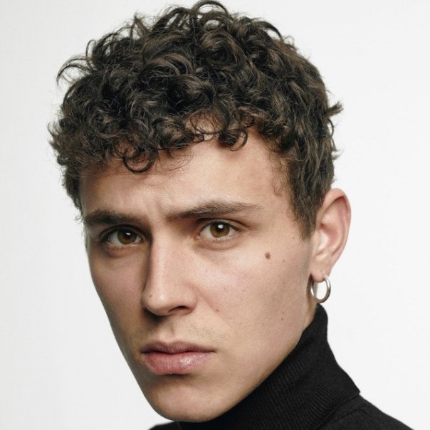 Aron Piper