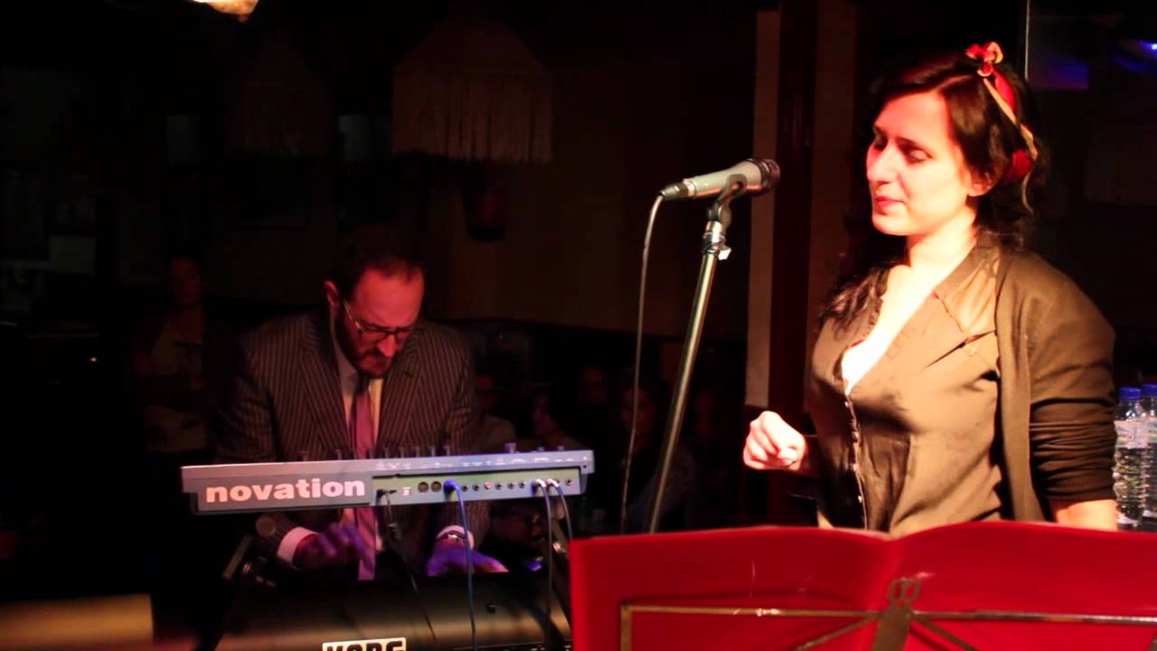 Vídeo: Marta Cofrade y David Sanz en La Fídula, Madrid. Viernes 30 marzo de 2012