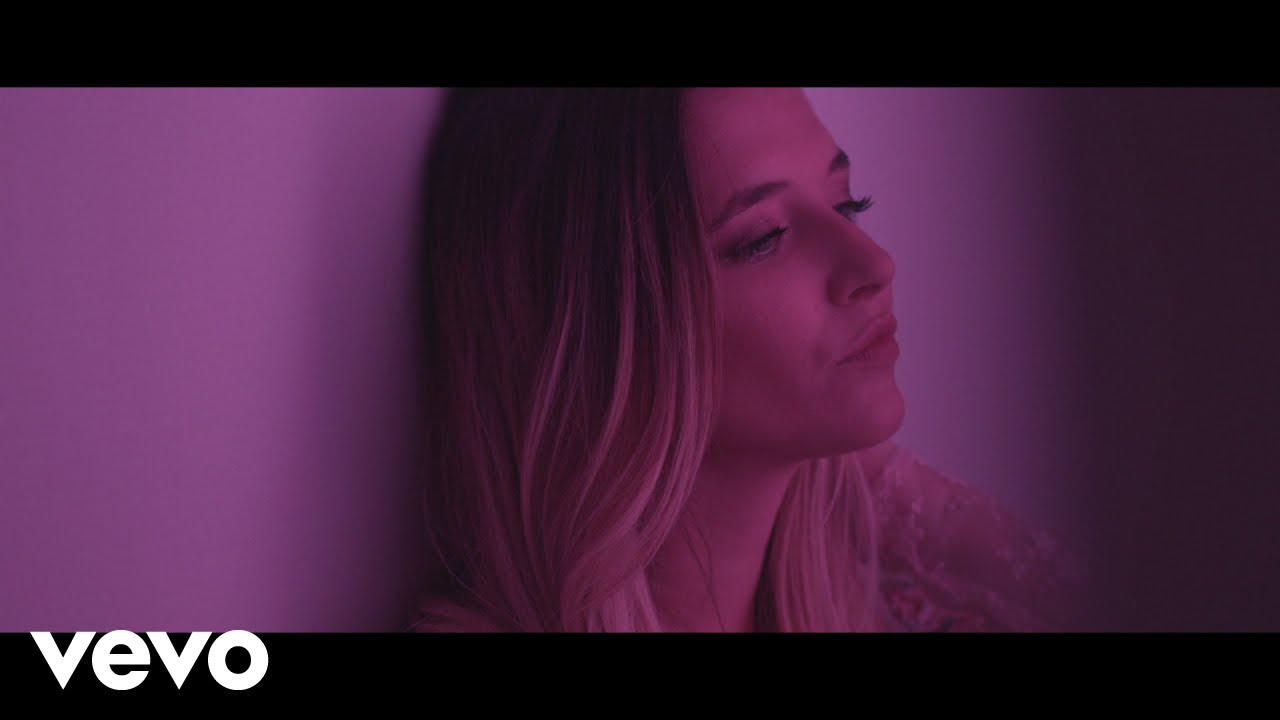 Vídeo: Mireya Bravo - Mentiras de papel