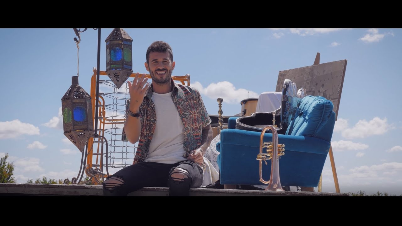 Vídeo: Antoñito Molina - Me Estoy Volviendo Loco
