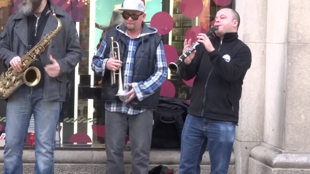 Vídeo: jinx en calles de barcelona