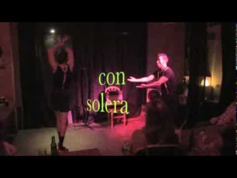 Vídeo: Clowns In Black