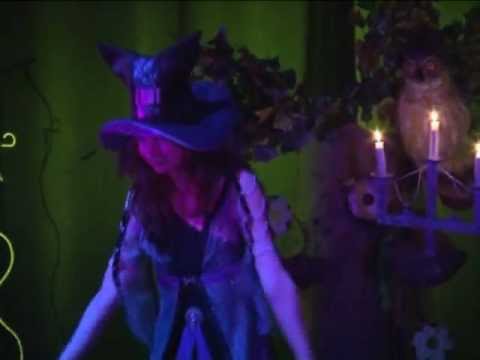 Vídeo: Forest Tales de Patri Zenner (magia teatralizada)