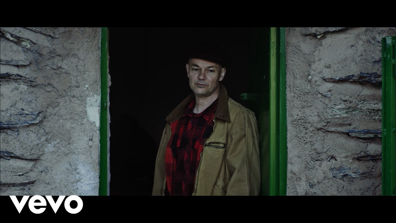 Vídeo: Celtas Cortos - 20 DE ABRIL (Videoclip oficial)