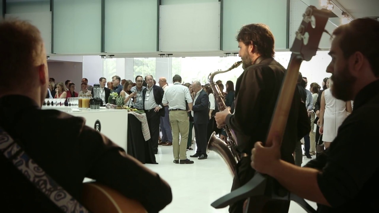 Vídeo: NinJazz Quartet - Desafinado / All of me