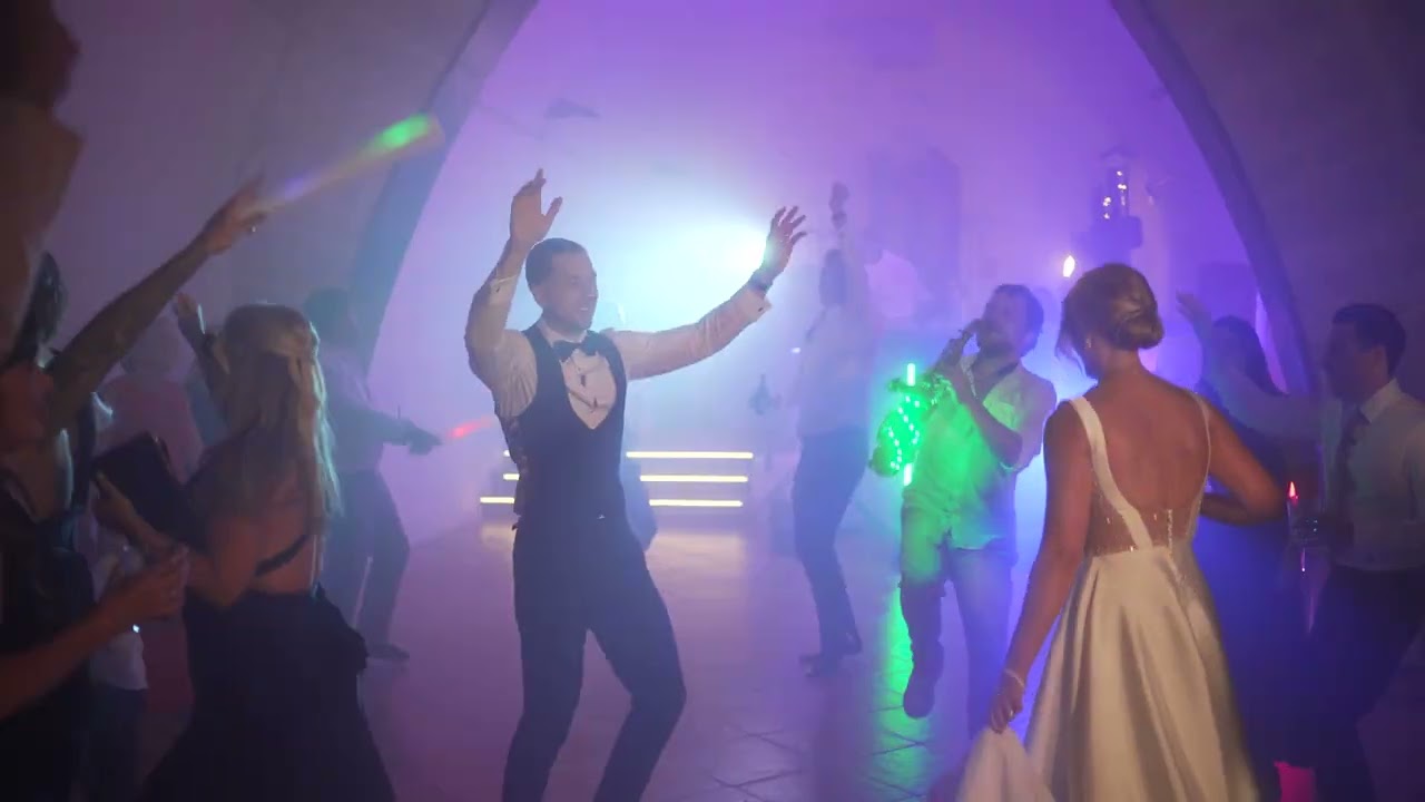 Vídeo: DJ and Sax