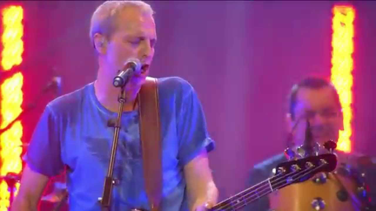 Vídeo: HOMBRES G - VOY A PASÁRMELO BIEN (Las Ventas 2015)