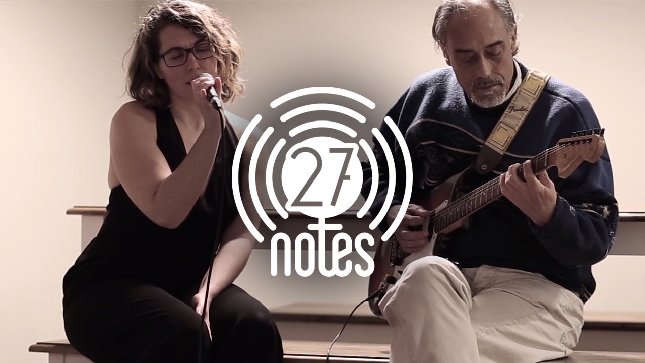 Vídeo: The sky is crying