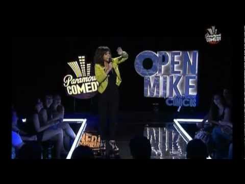 Vídeo: STEPHY LLARYORA OPEN MIKE PARAMOUNT COMEDY